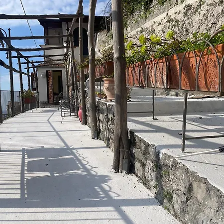 Casa San Pietro * أمالفي